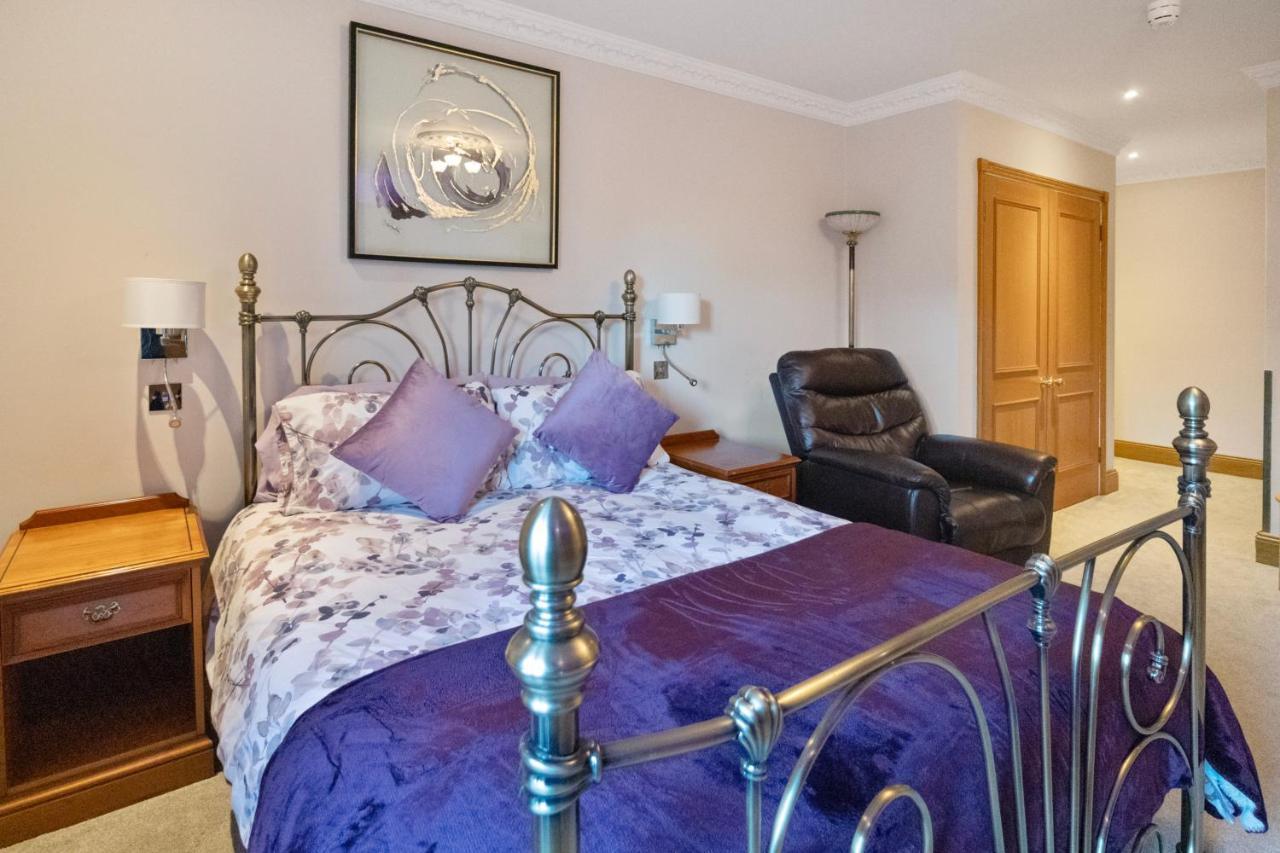 The - Apartment's Apartment Castel
